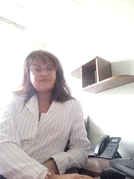 Snapshot of ValeriaLove43211 chatting on 28, 10, 2025 ValeriaLove43211 online show from 28, 10, 2025