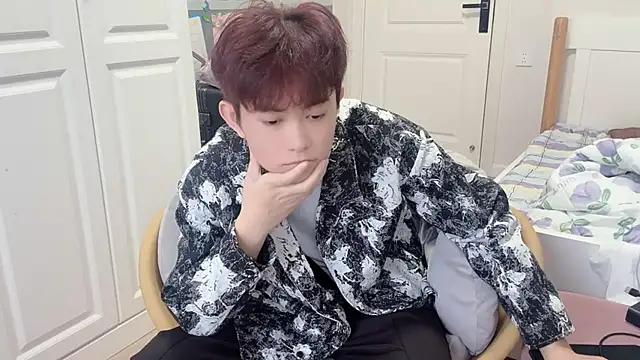 xlong00099 online show from 19, 10, 2025