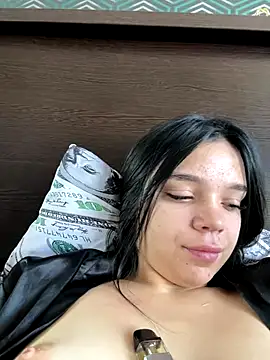 Tiffanysavelin online show from 26, 9, 2025