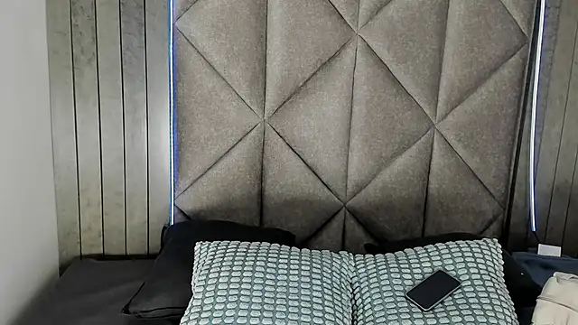 KeendraFox  online show from 27, 9, 2025