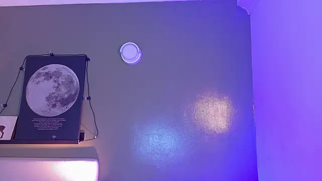 KeendraFox  online show from 13, 11, 2025