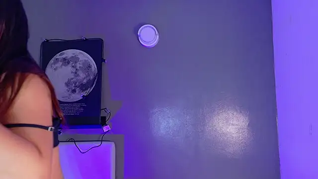 KeendraFox  online show from 16, 12, 2025