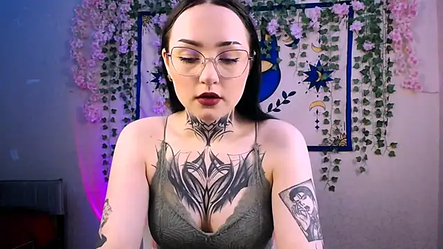 Snapshot of MollyKissy chatting on 16, 4, 2026 MollyKissy online show from 16, 4, 2026