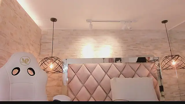 Snapshot of grace_daviss chatting on 28, 4, 2026 grace daviss online show from 28, 4, 2026