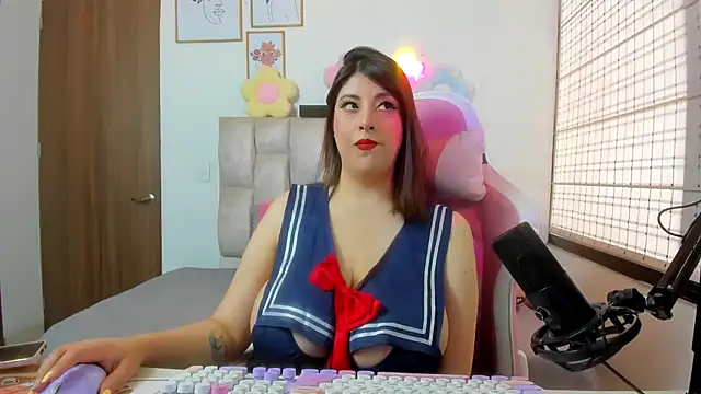 Snapshot of queenalexxa111 chatting on 13, 5, 2026 queenalexxa111 online show from 13, 5, 2026