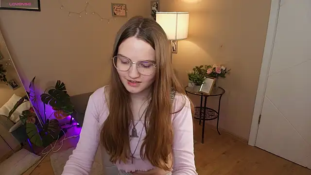 Evii Stich online show from 22, 9, 2025