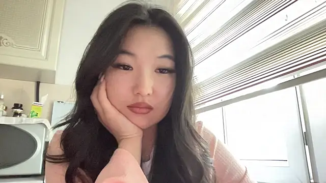 EmmaLeexth online show from 30, 4, 2026