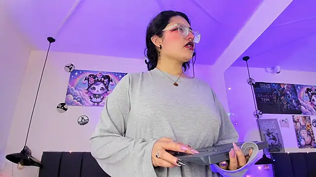 SabrinaV  online show from 4, 5, 2026