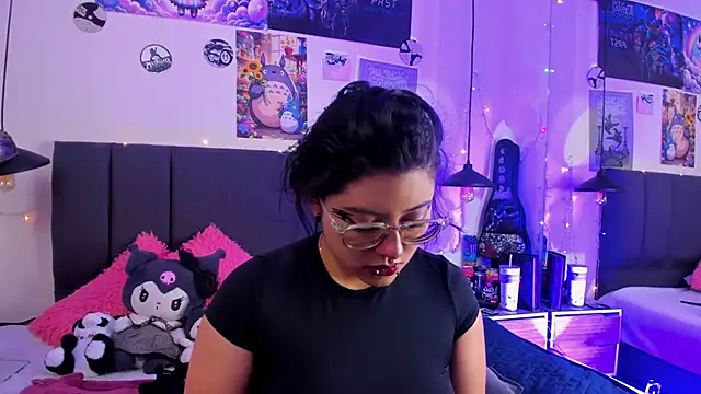 SabrinaV  online show from 13, 6, 2026