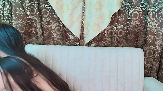 Dulcee 1 online show from 4, 10, 2025