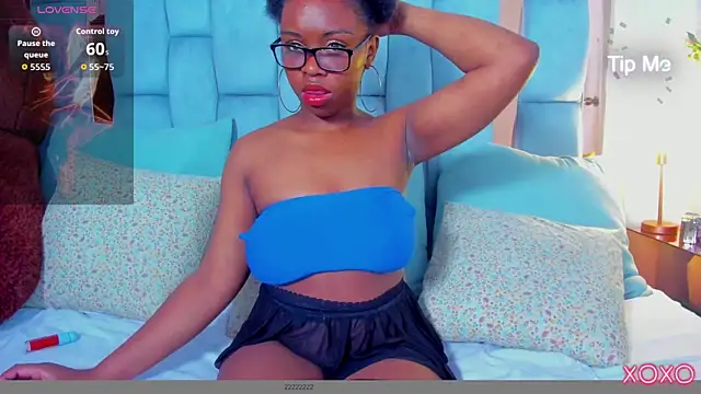 Snapshot of hazellanee chatting on 10, 5, 2026 hazellanee online show from 10, 5, 2026