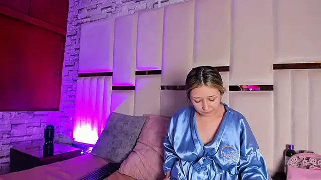 Snapshot of ANLLELOAndANGELA chatting on 13, 7, 2026 ANLLELOAndANGELA online show from 13, 7, 2026