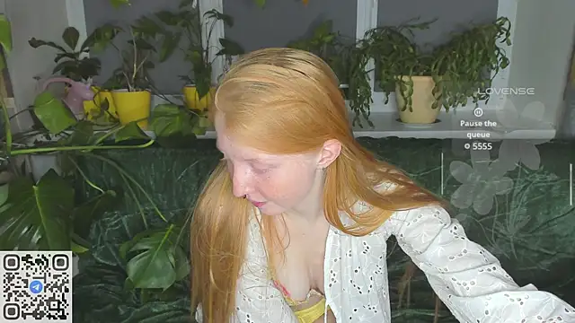 Snapshot of RitaSweety18 chatting on 3, 11, 2025 RitaSweety18 online show from 3, 11, 2025