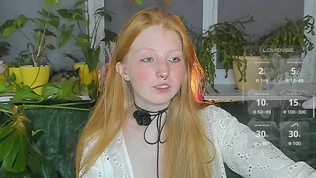 Snapshot of RitaSweety18 chatting on 4, 11, 2025 RitaSweety18 online show from 4, 11, 2025