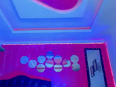 Julia Bulette1 online show from 26, 9, 2025