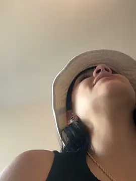 Mia fire666 online show from 2, 12, 2025