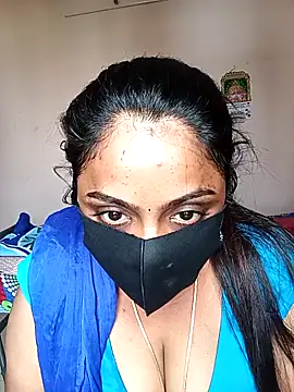Snapshot of queendivya chatting on 10, 5, 2026 queendivya online show from 10, 5, 2026