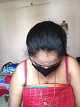 Snapshot of queendivya chatting on 13, 5, 2026 queendivya online show from 13, 5, 2026