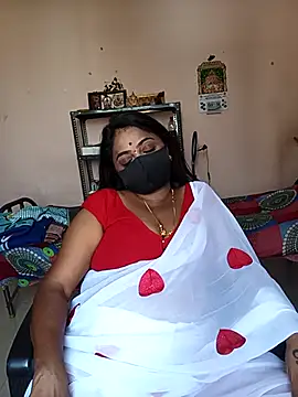 Snapshot of queendivya chatting on 14, 5, 2026 queendivya online show from 14, 5, 2026