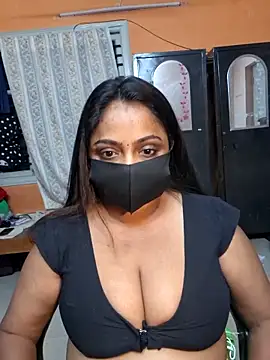 Snapshot of queendivya chatting on 20, 5, 2026 queendivya online show from 20, 5, 2026