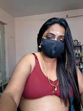 Snapshot of queendivya chatting on 18, 7, 2026 queendivya online show from 18, 7, 2026