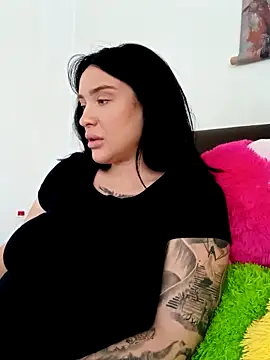 Snapshot of mariabloom9 chatting on 27, 10, 2025 mariabloom9 online show from 27, 10, 2025