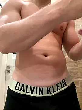 Snapshot of Magic-love1 chatting on 17, 11, 2025 Magic-love1 online show from 17, 11, 2025