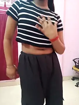 Snapshot of pari_rani7 chatting on 24, 3, 2026 pari rani7 online show from 24, 3, 2026