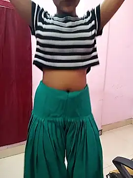 Snapshot of pari_rani7 chatting on 26, 3, 2026 pari rani7 online show from 26, 3, 2026