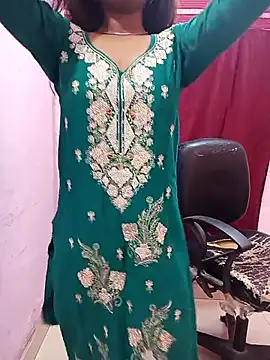 Snapshot of pari_rani7 chatting on 29, 3, 2026 pari rani7 online show from 29, 3, 2026