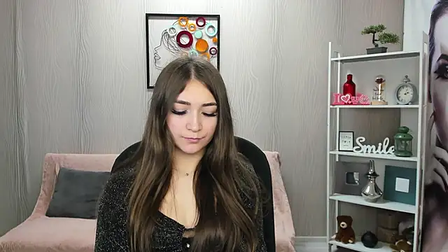 EllaClarke online show from 15, 2, 2026