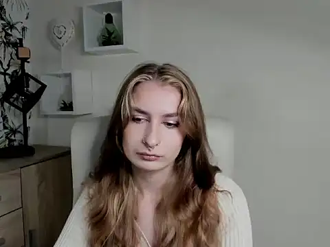 NinaBlond1 online show from 29, 9, 2025