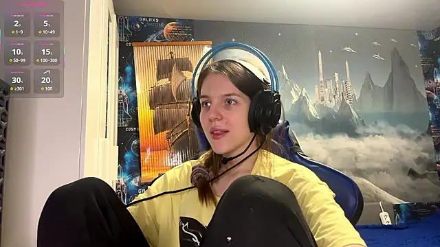 Elira Breeze online show from 12, 3, 2026