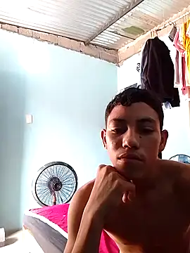 Snapshot of SalariedNudist chatting on 25, 9, 2025 SalariedNudist online show from 25, 9, 2025