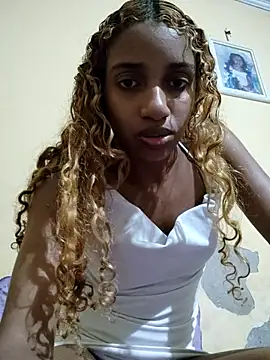 Snapshot of Barbiefox24 chatting on 19, 5, 2026 Barbiefox24 online show from 19, 5, 2026