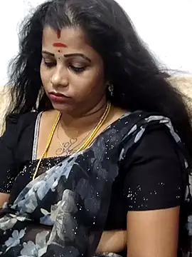 sweetqueen143 online show from 14, 4, 2026