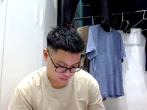 loveninja online show from 3, 3, 2026