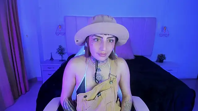 Gyal 8  online show from 14, 12, 2025