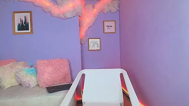 Snapshot of cat_nasty chatting on 10, 10, 2025 cat nasty online show from 10, 10, 2025