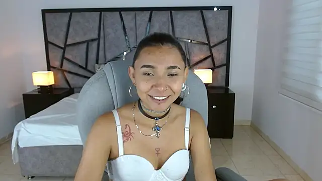 Snapshot of hamber_reyes chatting on 11, 10, 2025 hamber reyes online show from 11, 10, 2025