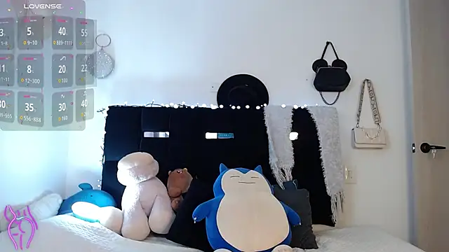 Camila Torresss online show from 11, 2, 2026