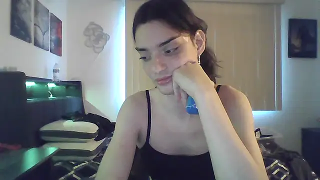 Snapshot of Luna_Samosienko chatting on 30, 9, 2025 Luna Samosienko online show from 30, 9, 2025