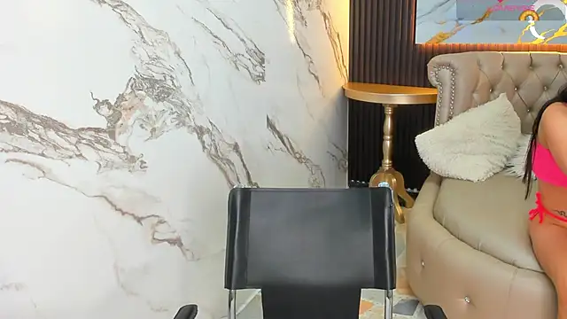 Snapshot of MIA_RUSSELL_ chatting on 2, 10, 2025 MIA RUSSELL online show from 2, 10, 2025