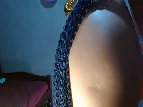 Snapshot of MelissaTommy chatting on 10, 10, 2025 MelissaTommy online show from 10, 10, 2025