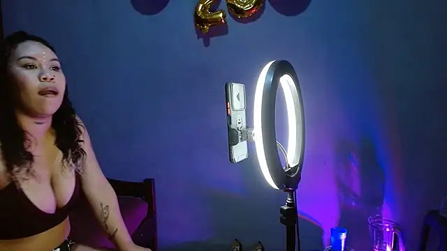 Snapshot of MelissaTommy chatting on 13, 10, 2025 MelissaTommy online show from 13, 10, 2025