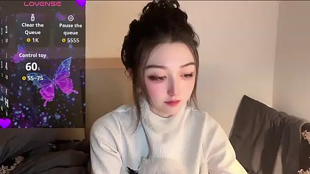 Snapshot of fioralba chatting on 18, 12, 2025 fioralba online show from 18, 12, 2025