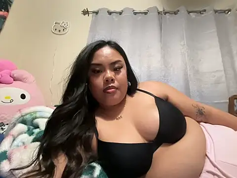 kiaradanielaxx online show from 13, 1, 2026