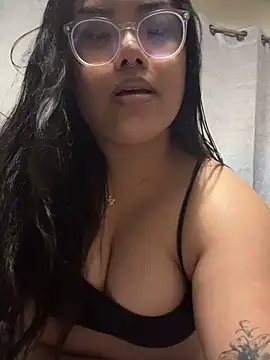 Snapshot of kiaradanielaxx chatting on 17, 2, 2026 kiaradanielaxx online show from 17, 2, 2026