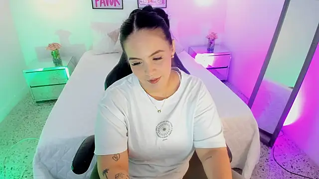 camiladuke7 online show from 19, 6, 2026