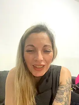 Snapshot of julietacollins11 chatting on 24, 9, 2025 julietacollins11 online show from 24, 9, 2025